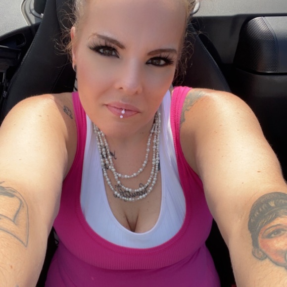 Meet your Posher, Jennifer - Picture 7 of 8